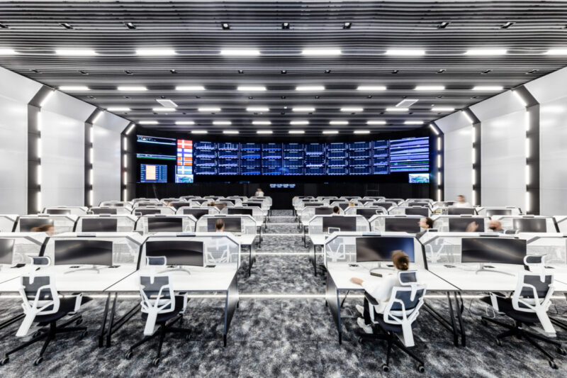 Workplace | 波兰Horizon未来感办公室设计