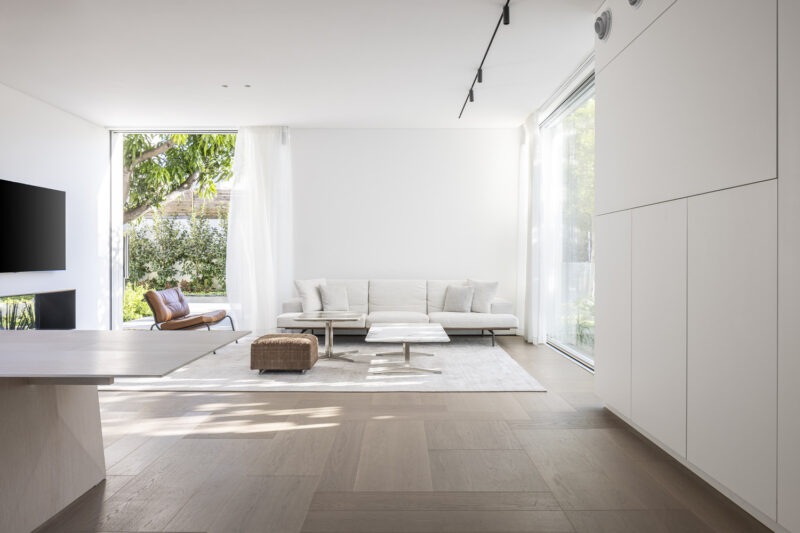 Anderman Architects | 300㎡,以色列白色极简风格别墅