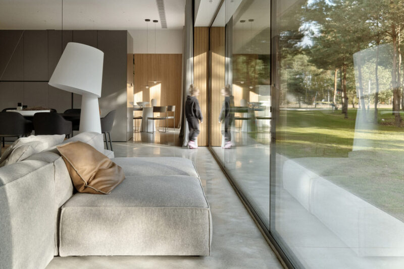 PL.Architekci | 500㎡,波兰单层别墅,融于自然的诗意极简生活