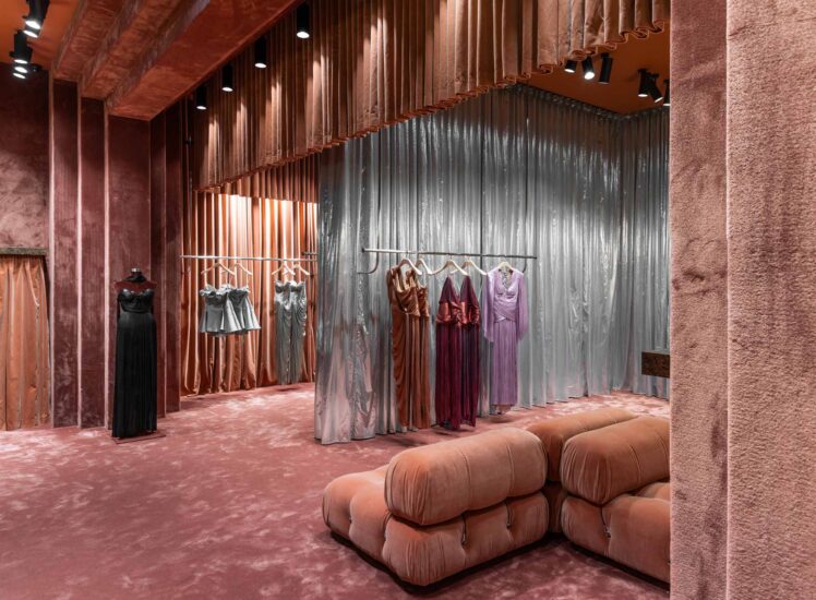 Ciocodeica Studio | 布加勒斯特时尚品牌-Maria Lucia Hohan精品店