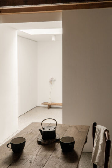 Tuckey Design Studio|65㎡,伦敦侘寂美学阁楼公寓改造