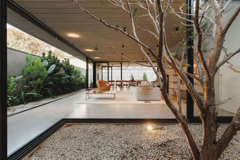 gruta.arquitetos | 333㎡,巴西巴乌鲁全开放式极简庭院别墅