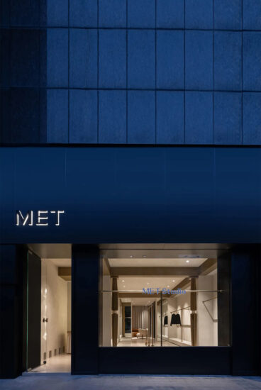 THREE TWO 空间设计 | 成都MET Studio服装店