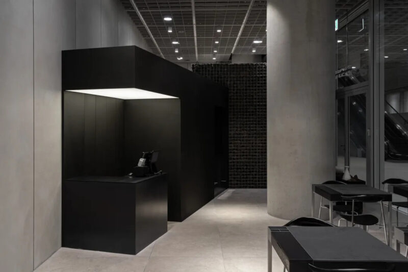 OFF studio | 144㎡,韩国首尔永山区Ojeje极简风格咖啡厅