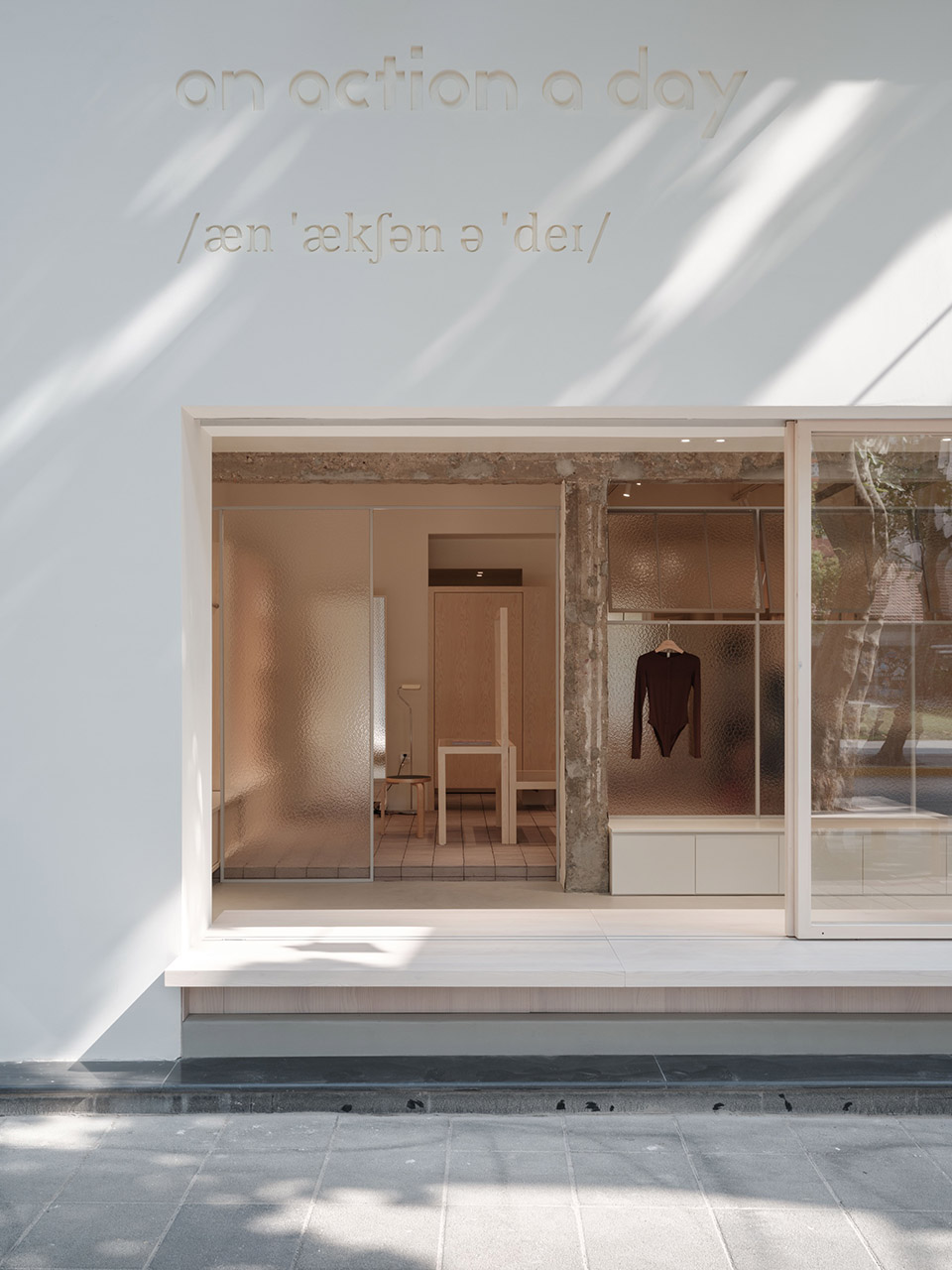 服装店设计,街边服装店,运动品牌服装店,服装零售店设计,服装店设计案例,服装店设计方案,零售店设计,上海an action a day愚园路概念店,上海,木斗设计