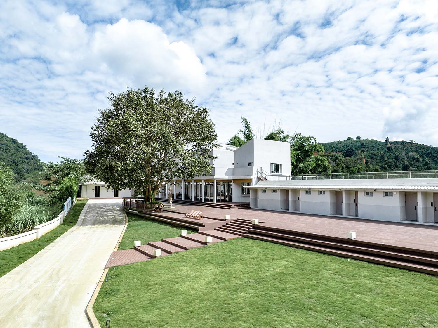 建筑改造,咖啡研学空间,民宿改造,小学改造,多功能空间,公共空间改造,云南普洱改新村乡村振兴配套基地,云南普洱,平介设计,杨楠