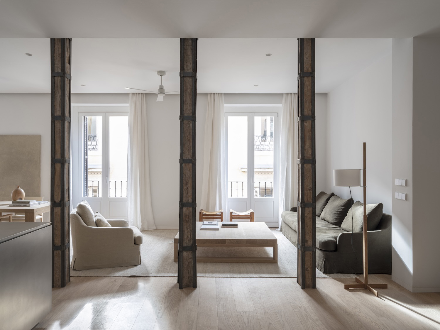 Donaire Milans Arquitectos,住宅设计,公寓设计案例,公寓设计方案,公寓改造,极简主义,极简风格,西班牙,马德里