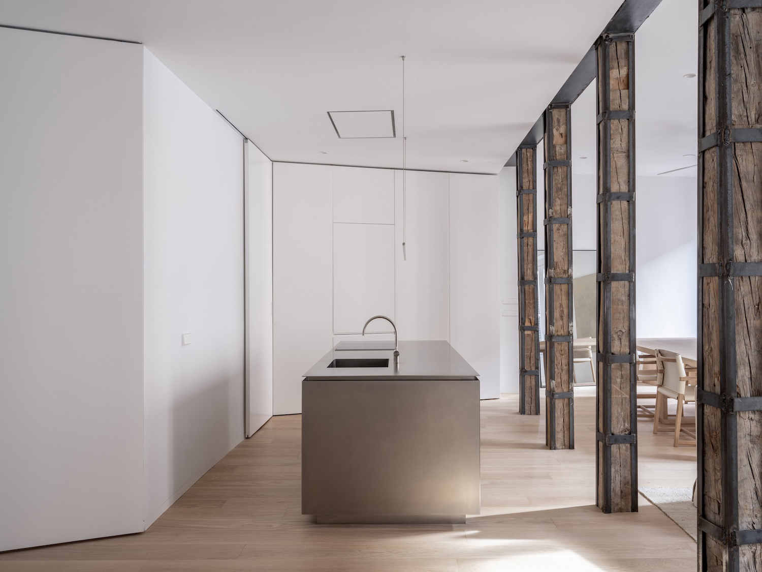 Donaire Milans Arquitectos,住宅设计,公寓设计案例,公寓设计方案,公寓改造,极简主义,极简风格,西班牙,马德里