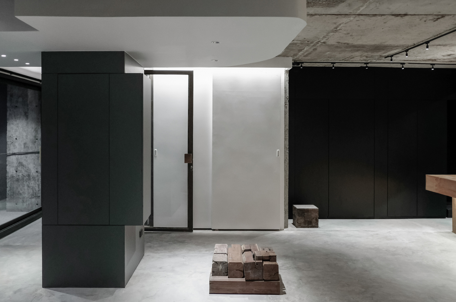 公寓设计,公寓改造,极简风格公寓,公寓设计案例,公寓设计方案,Architectkidd,极简主义,泰国,曼谷