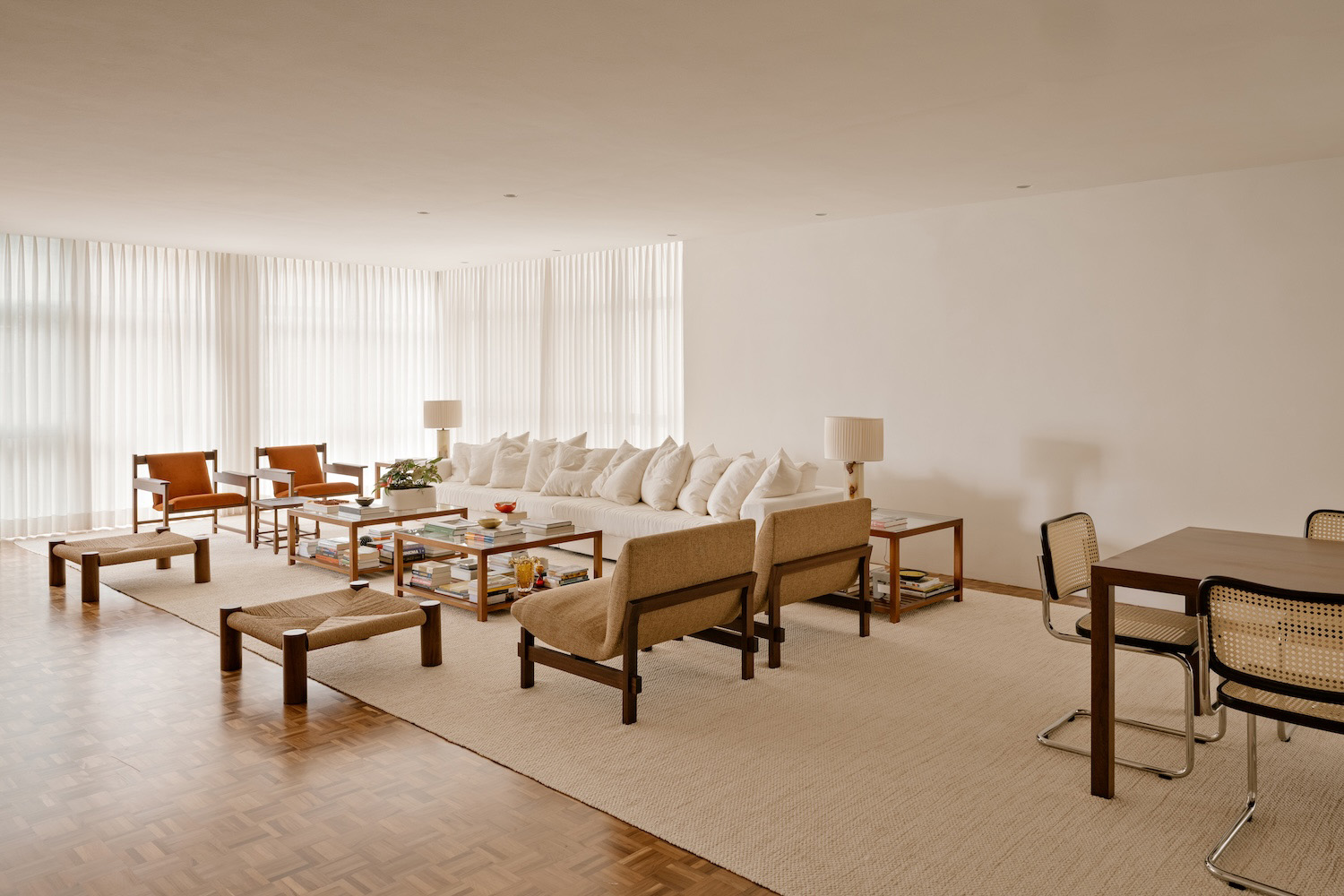 Felipe SS Rodrigues,巴西,大平层设计,极简大平层,大平层设计案例,家装设计,现代风格住宅设计,大平层设计方案,极简主义住宅