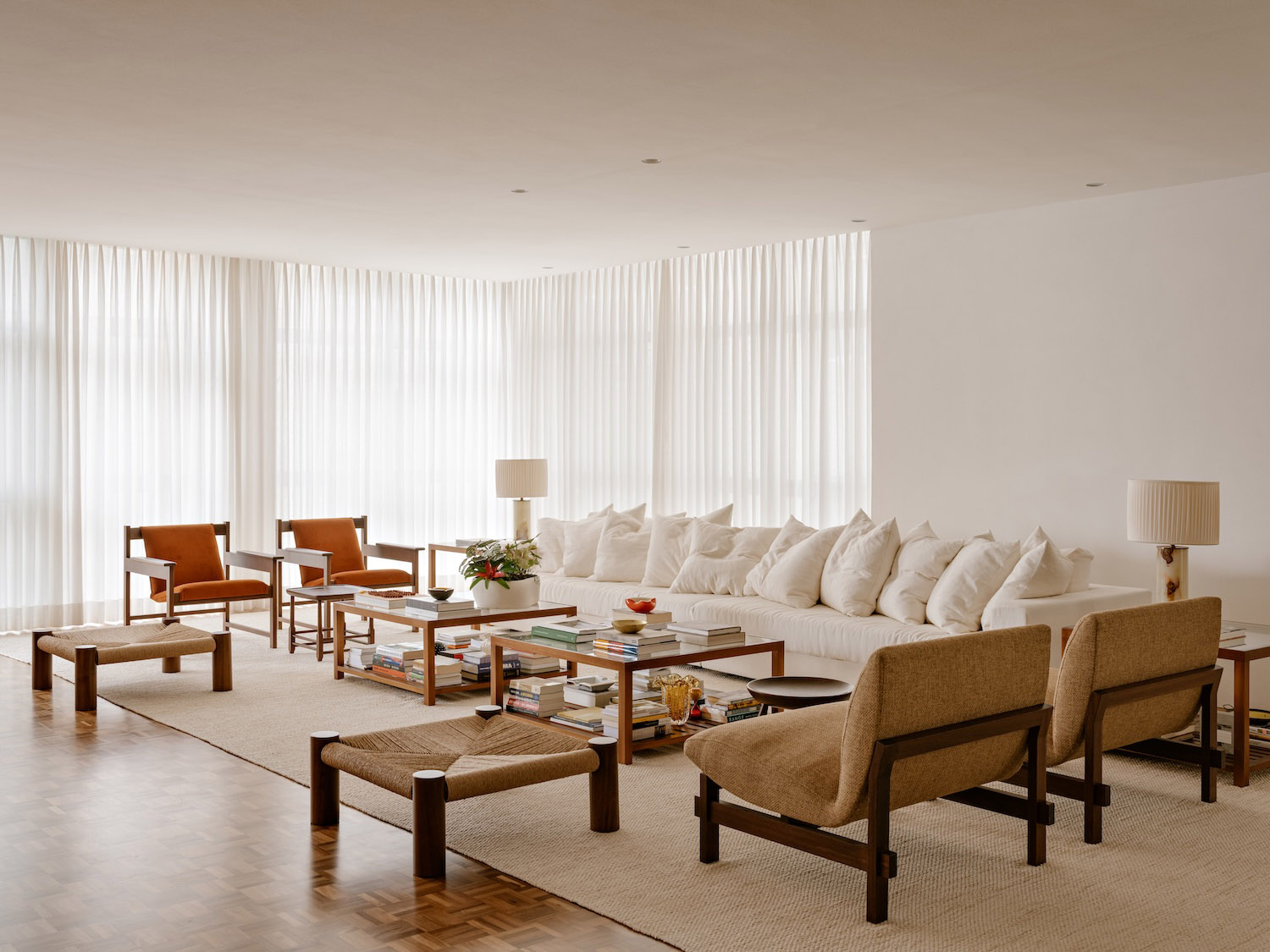 Felipe SS Rodrigues,巴西,大平层设计,极简大平层,大平层设计案例,家装设计,现代风格住宅设计,大平层设计方案,极简主义住宅