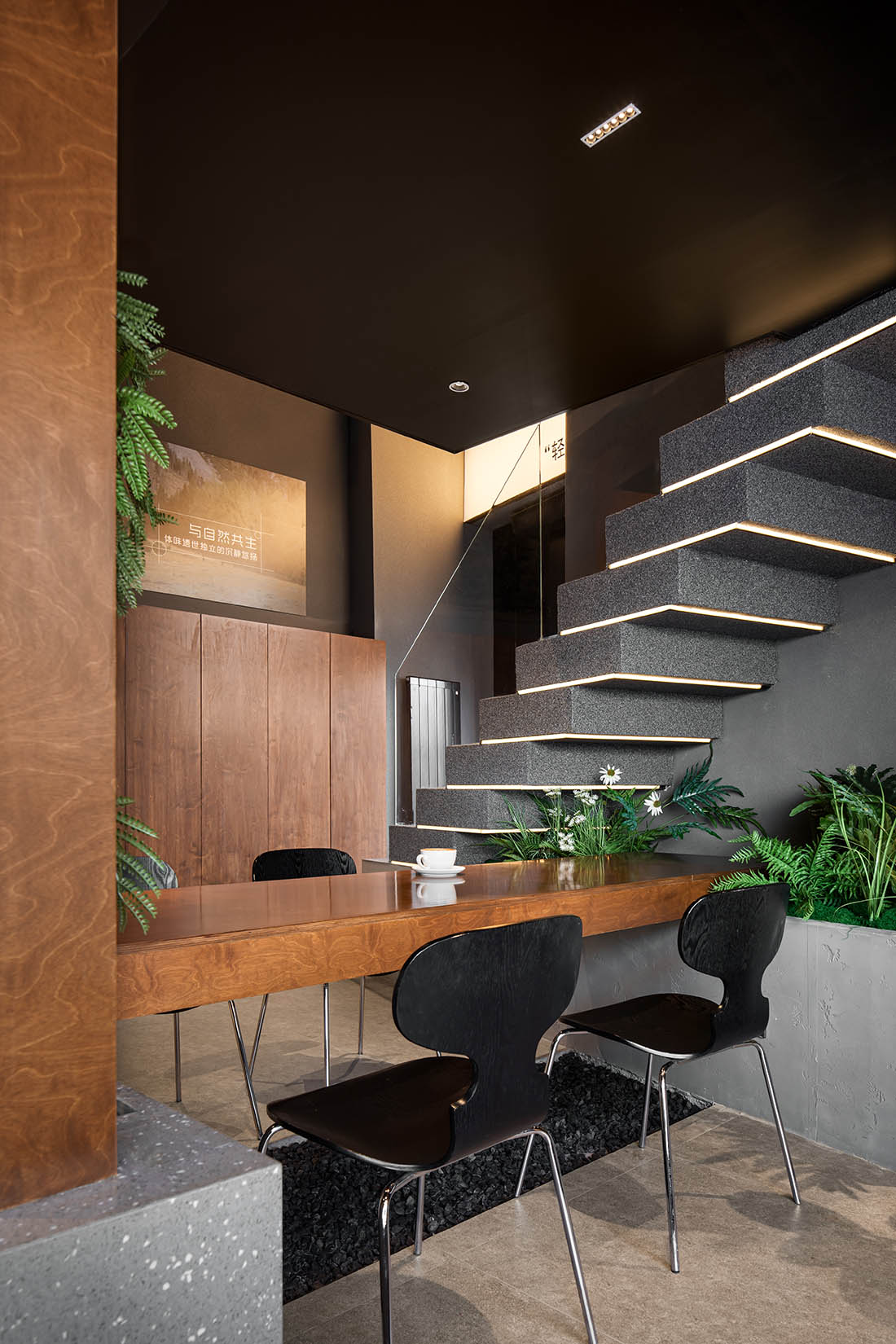 餐厅设计,休闲餐厅设计,轻食餐厅设计,餐厅设计案例,餐厅设计方案,开放式餐厅,街边餐厅设计,太原YIHE一合融合轻食餐厅,太原,BLEND DESIGN 斑斓空间