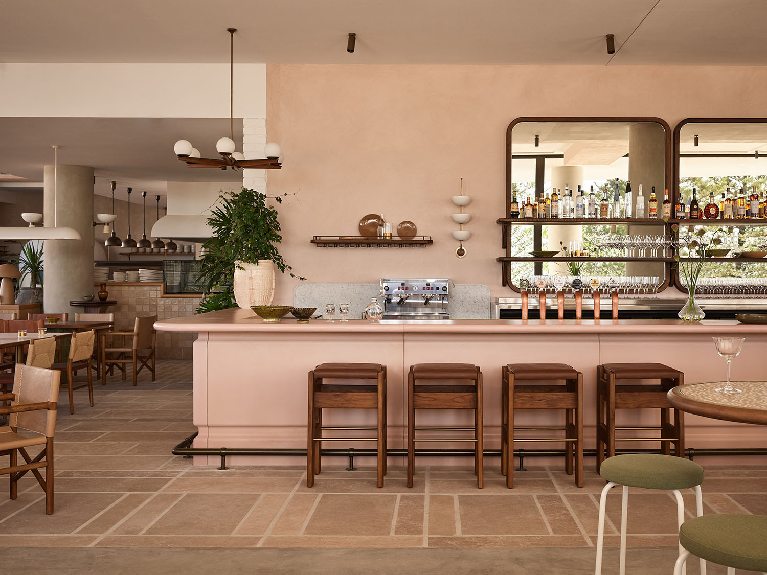 Alexander & CO.,餐厅设计,酒店餐厅设计,休闲餐厅设计,酒吧餐厅,休闲餐厅,餐厅设计案例,餐厅设计方案,澳大利亚,蒙德里安黄金海岸酒店,酒店大堂吧