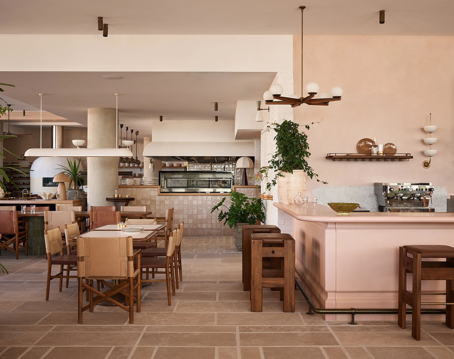 Alexander & CO.,餐厅设计,酒店餐厅设计,休闲餐厅设计,酒吧餐厅,休闲餐厅,餐厅设计案例,餐厅设计方案,澳大利亚,蒙德里安黄金海岸酒店,酒店大堂吧