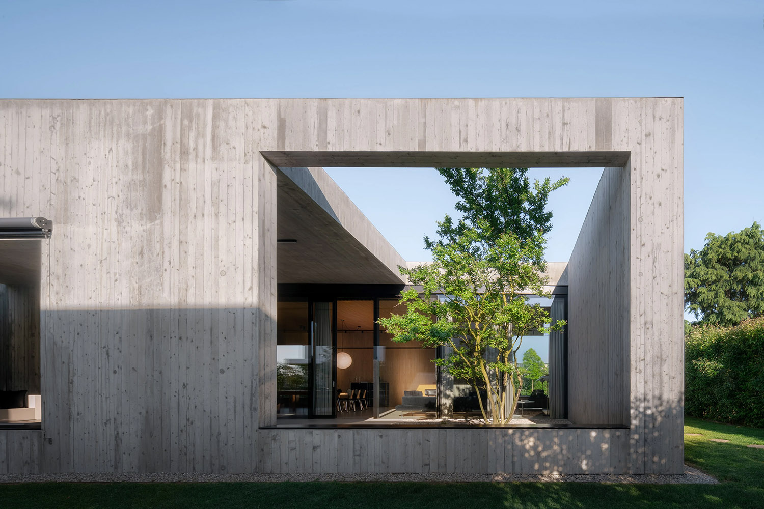 别墅设计,别墅设计案例,别墅设计方案,MIDE architetti,意大利,野兽派,乡村别墅