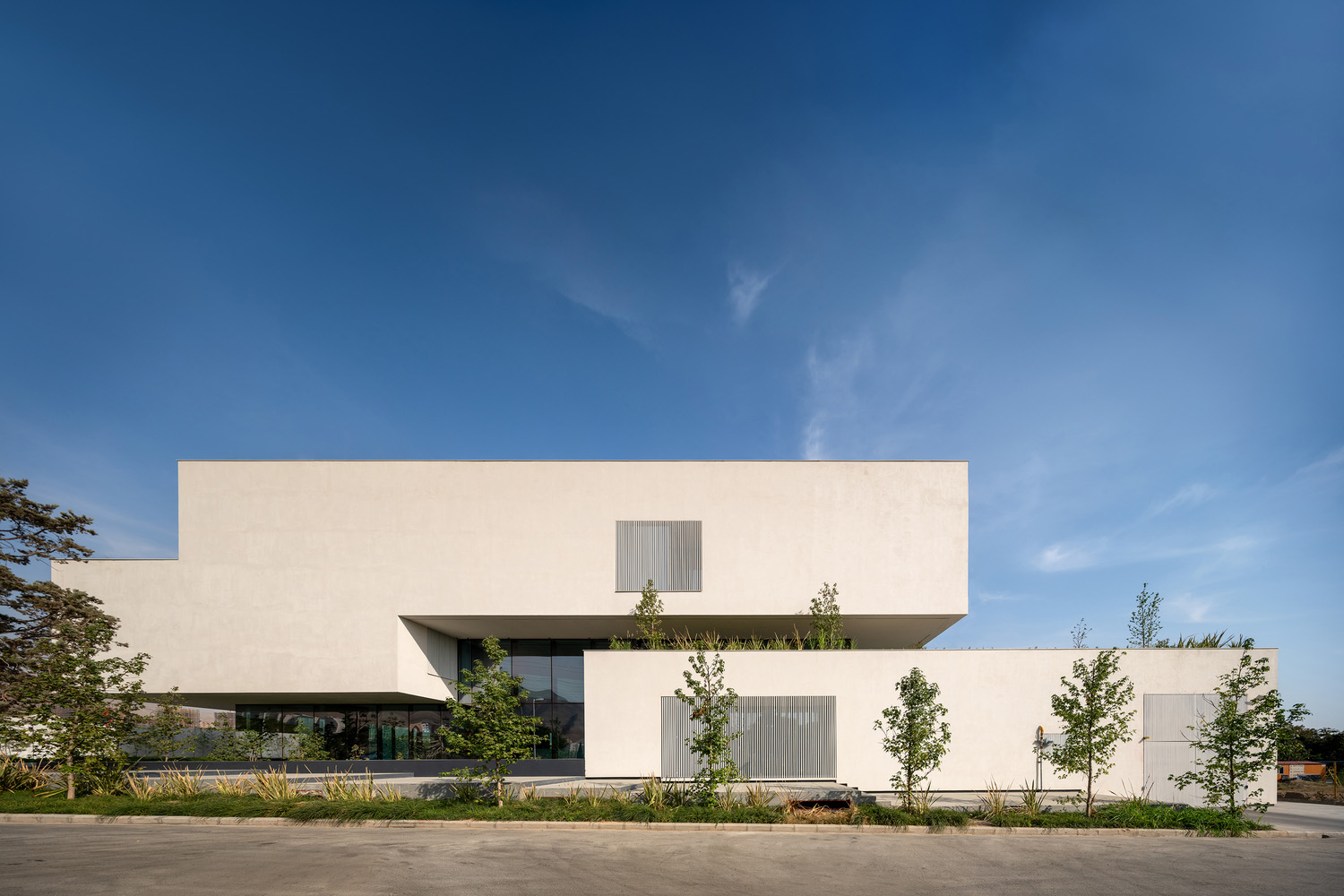 办公室设计,NOIR Office,办公室设计案例,办公室设计方案,伊朗,Rahyaft总部办公室