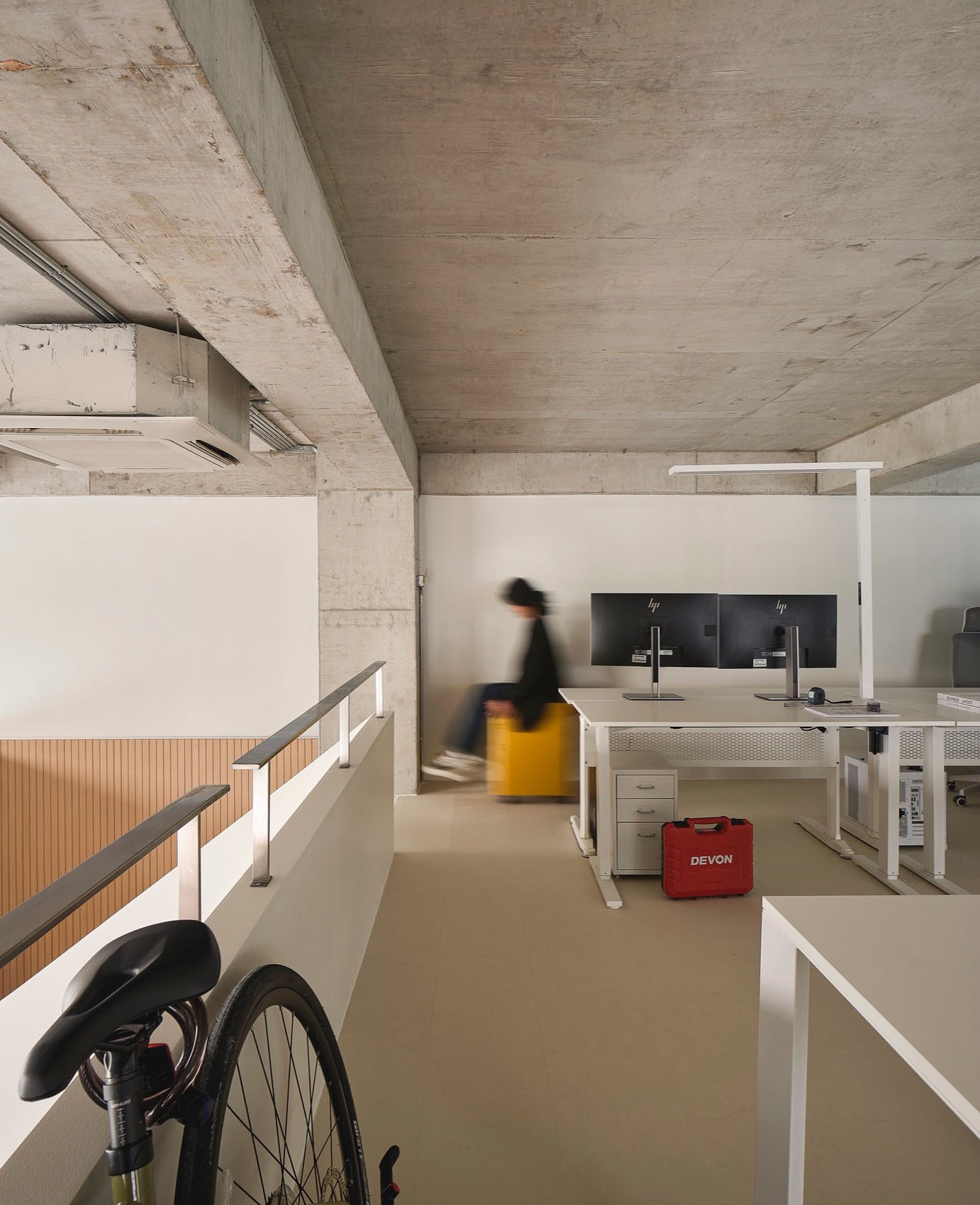 办公室设计,设计公司办公室,办公室设计案例,办公室设计方案,设计公司自用办公室,办公室改造,开放式办公室,兑话设计郑州工作室,兑话设计