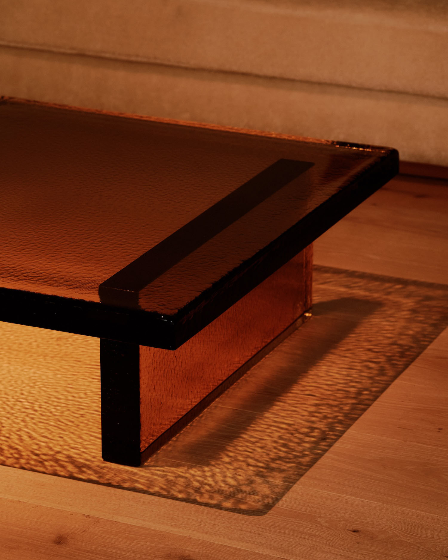 Clive Lonstein,咖啡桌设计,家具设计案例,软装设计,家具设计,原创家具设计,极简主义咖啡桌,STUDIO TWENTYSEVEN