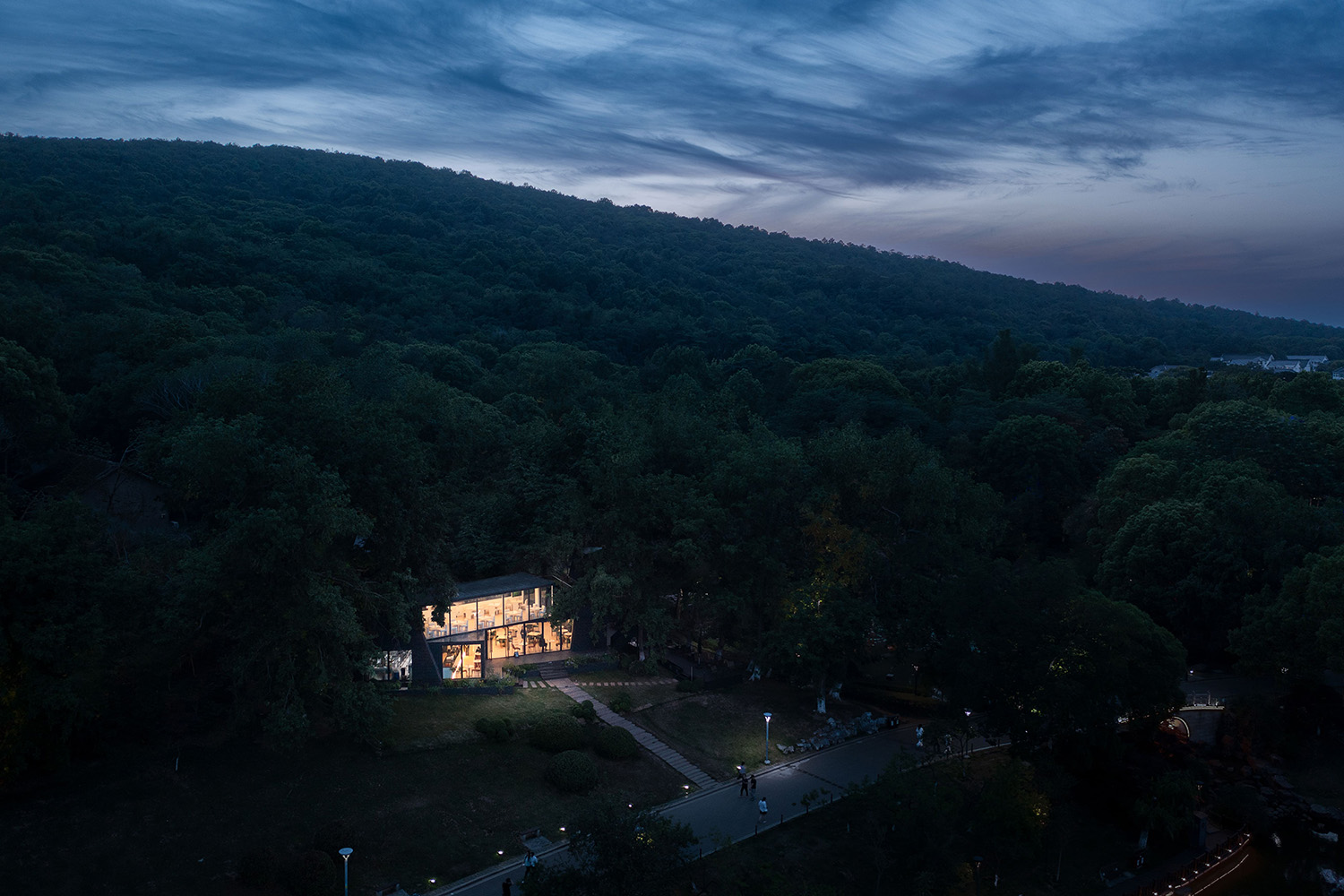 集装箱改造,公园配套建筑改造,建筑改造,集装箱改造咖啡厅,公园建筑设计,常熟虞山公园文旅配套建筑,多功能空间,公共空间改造,常熟,平介设计,杨楠