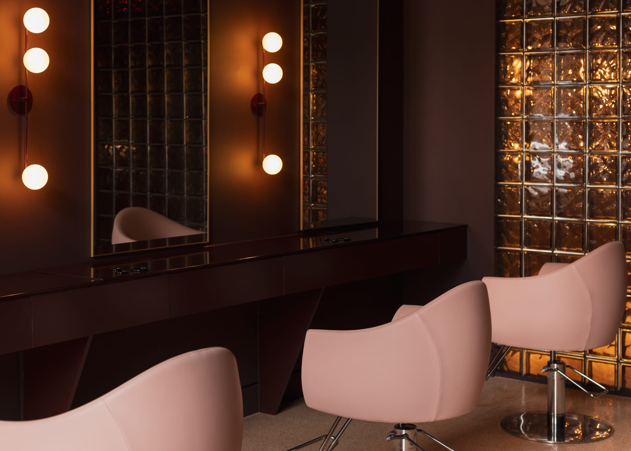 理发店设计,理发店设计案例,创意理发店,A.B. Lafitte,理发店设计方案,美发沙龙空间,SILK SALON,美国,塔尔萨