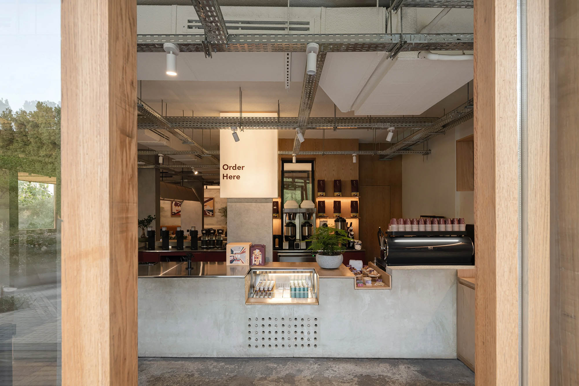 咖啡厅设计,咖啡厅设计案例,咖啡店设计,咖啡厅设计方案,KIDZ,沙特阿拉伯,Peacock咖啡厅