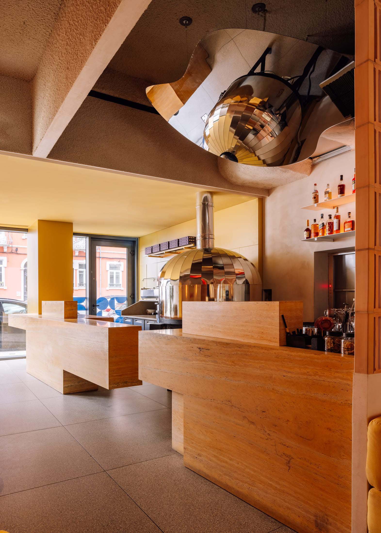 餐厅设计,餐厅设计案例,意大利菜餐厅设计,餐厅设计方案,休闲餐厅,创意餐厅设计,Spacegram,葡萄牙,里斯本,SCUSA