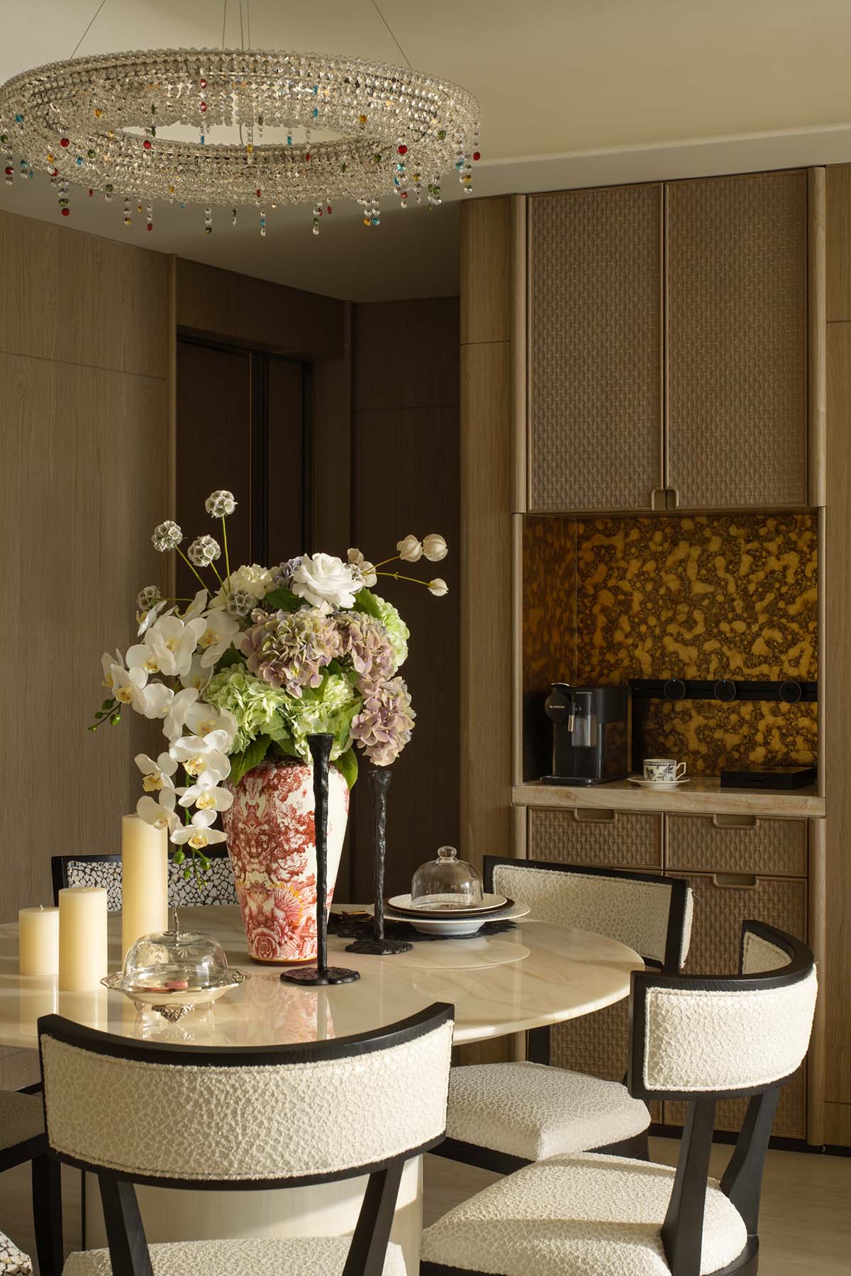 样板间设计,家装样板间,样板间设计案例,样板间设计方案,现代风格样板间设计,轻奢样板间,120㎡,143㎡,上海越秀和樾府:苏河之源的艺境栖居,上海,CCD郑中设计