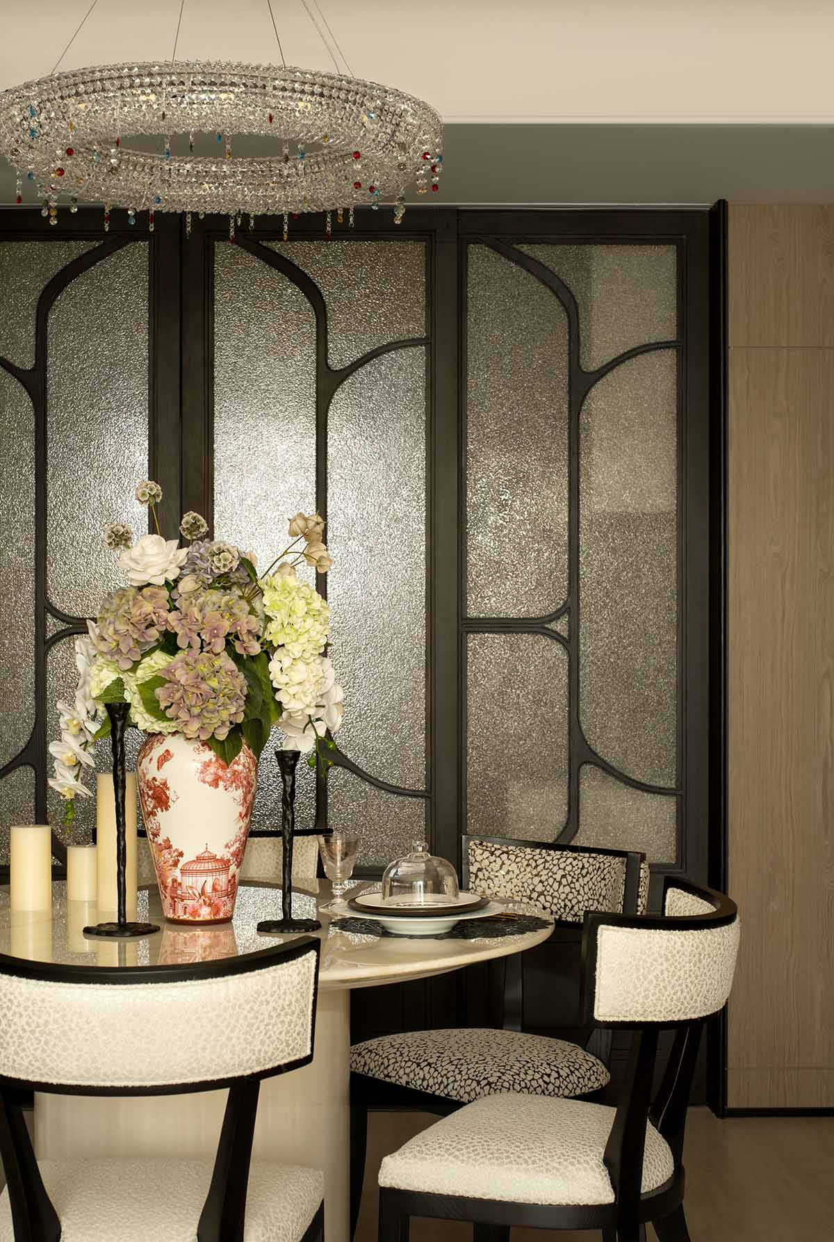 样板间设计,家装样板间,样板间设计案例,样板间设计方案,现代风格样板间设计,轻奢样板间,120㎡,143㎡,上海越秀和樾府:苏河之源的艺境栖居,上海,CCD郑中设计