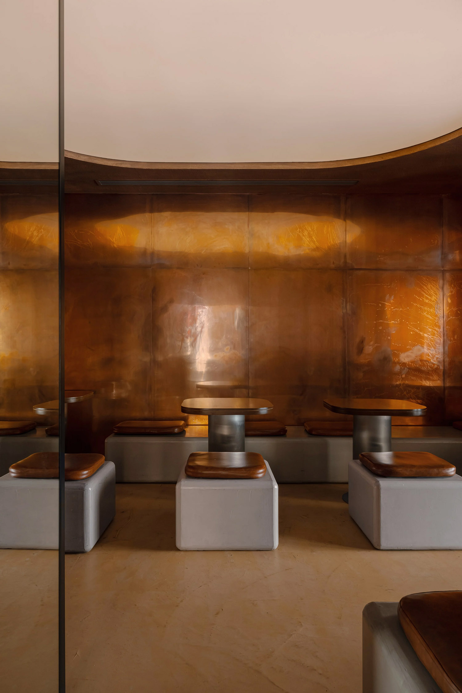 餐厅设计,餐酒吧设计,休闲餐厅设计,KIDZ,酒吧餐厅,餐厅设计案例,餐厅设计方案,沙特,利雅得