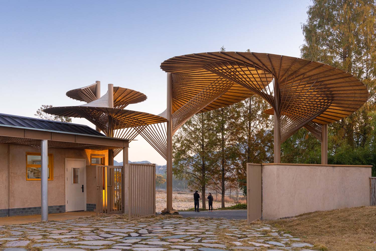 MOMENTUM 建筑设计事务所,学校设计,校园设计,小学改造,青山学堂,建筑改造,学校改造案例,杭州,废弃小学校园改造