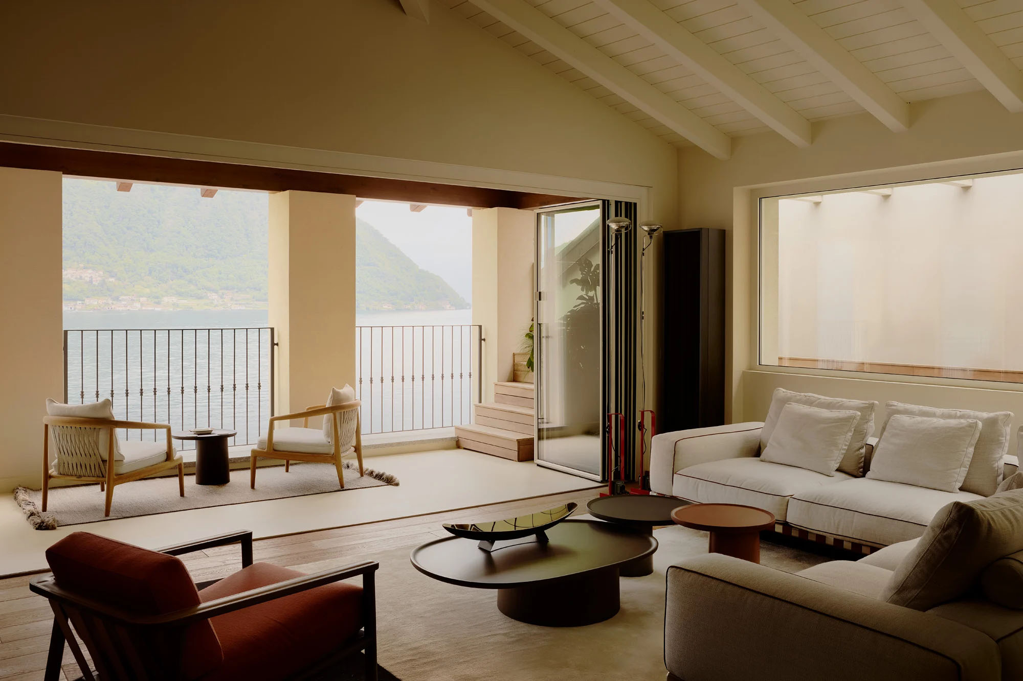 Pierattelli Architetture,别墅设计,别墅设计案例,别墅装修,湖景别墅,意大利,度假别墅