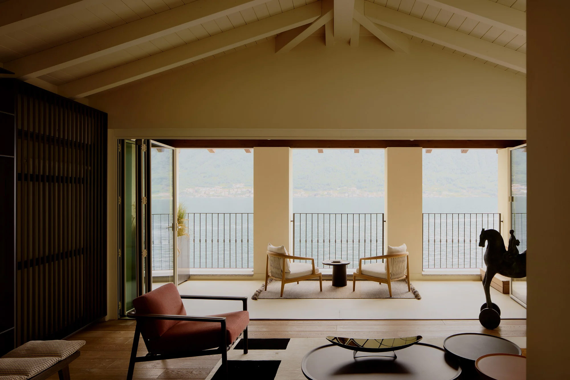 Pierattelli Architetture,别墅设计,别墅设计案例,别墅装修,湖景别墅,意大利,度假别墅