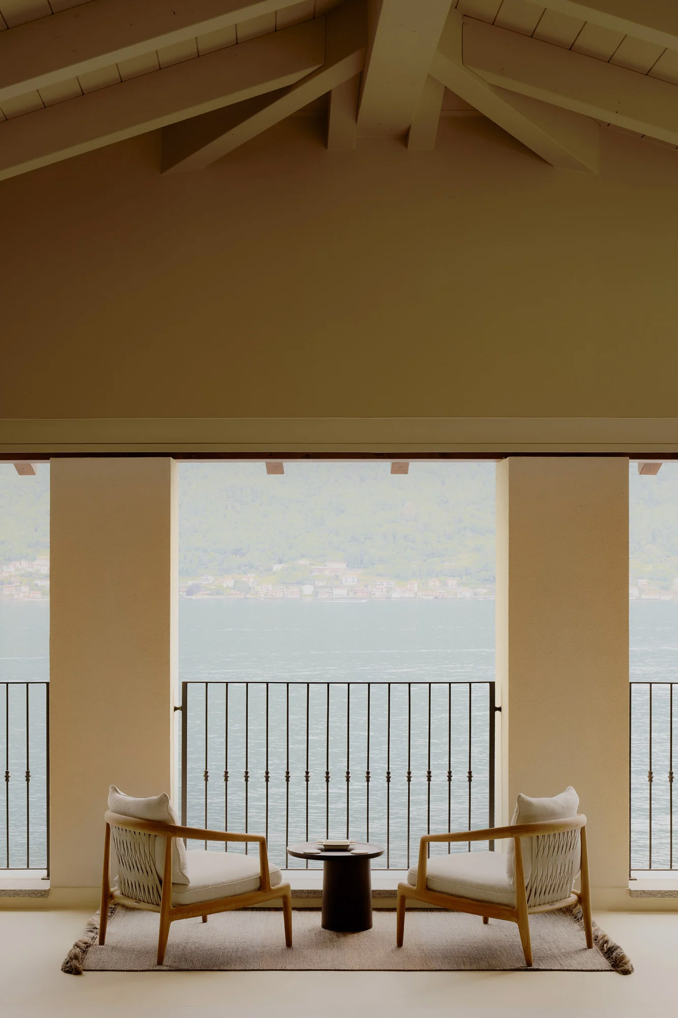 Pierattelli Architetture,别墅设计,别墅设计案例,别墅装修,湖景别墅,意大利,度假别墅