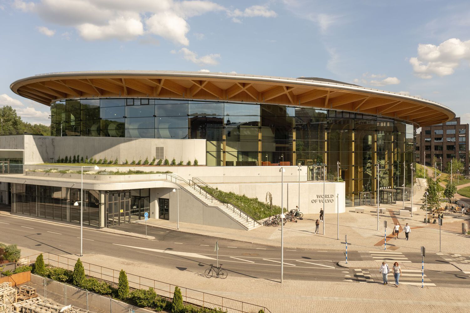 体验中心设计,体验中心设计案例,展厅设计方案,瑞典,汽车展厅,哥德堡,办公室设计,建筑设计