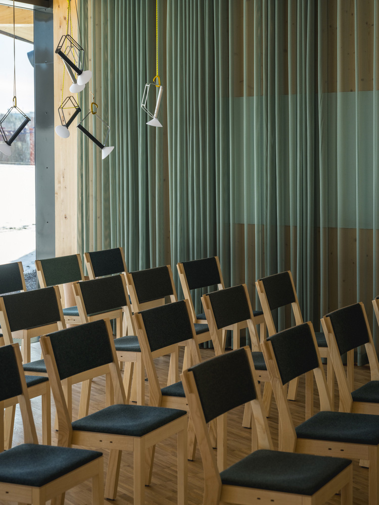 体验中心设计,体验中心设计案例,展厅设计方案,瑞典,汽车展厅,哥德堡,办公室设计,建筑设计