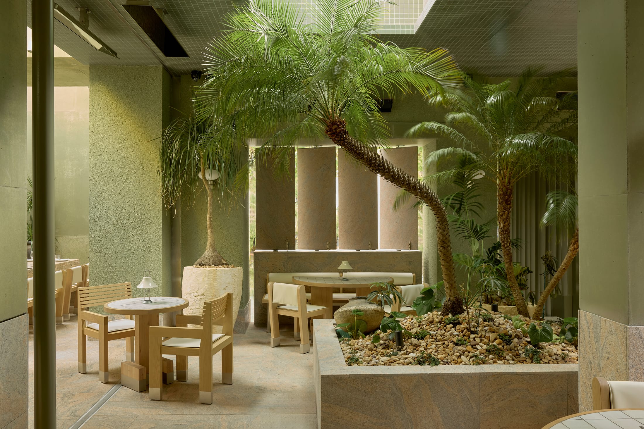 餐厅设计,餐酒吧设计,休闲餐厅设计,J.AR Office,酒吧餐厅,餐厅设计案例,餐厅设计方案,澳大利亚,Golden Avenue,休闲酒吧餐厅