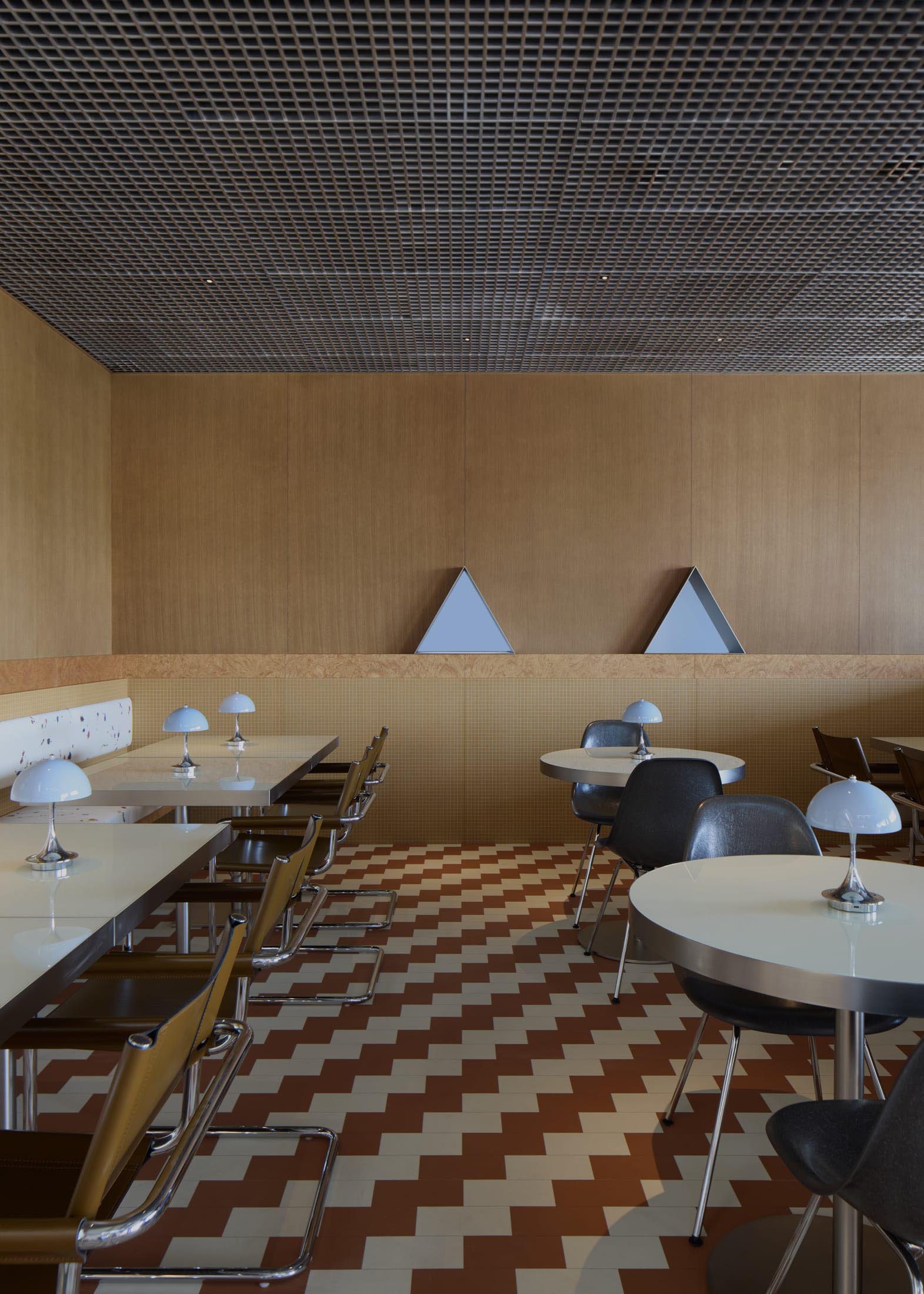 餐厅设计,VSHD Design,休闲餐厅设计,披萨店,餐厅设计案例,餐厅设计方案,迪拜,极简主义,披萨店设计