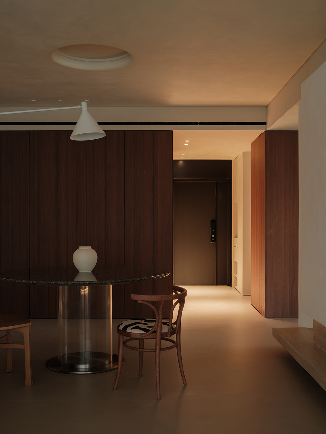 160㎡大平层设计,住宅设计,微水泥,横厅大平层,家装设计,大平层设计案例,大平层设计方案,大平层美学空间,上海嘉杰国际广场住宅,上海,陈博文设计师