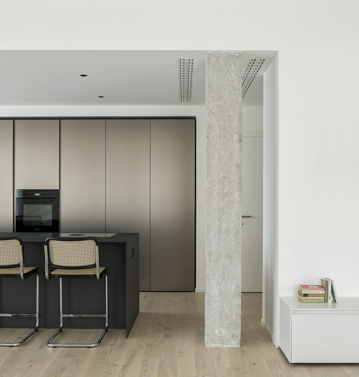 MASAAI studio,公寓设计,公寓设计案例,公寓改造装修,极简风格公寓设计,意大利,极简主义