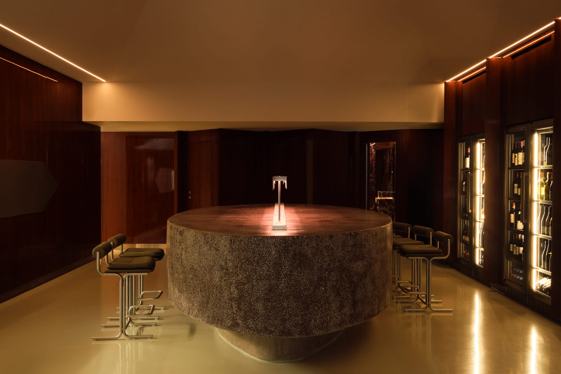 餐厅设计,餐酒吧设计,休闲餐厅设计,AÉ02,酒吧餐厅,餐厅设计案例,餐厅设计方案,罗马尼亚,布加勒斯特,休闲酒吧餐厅