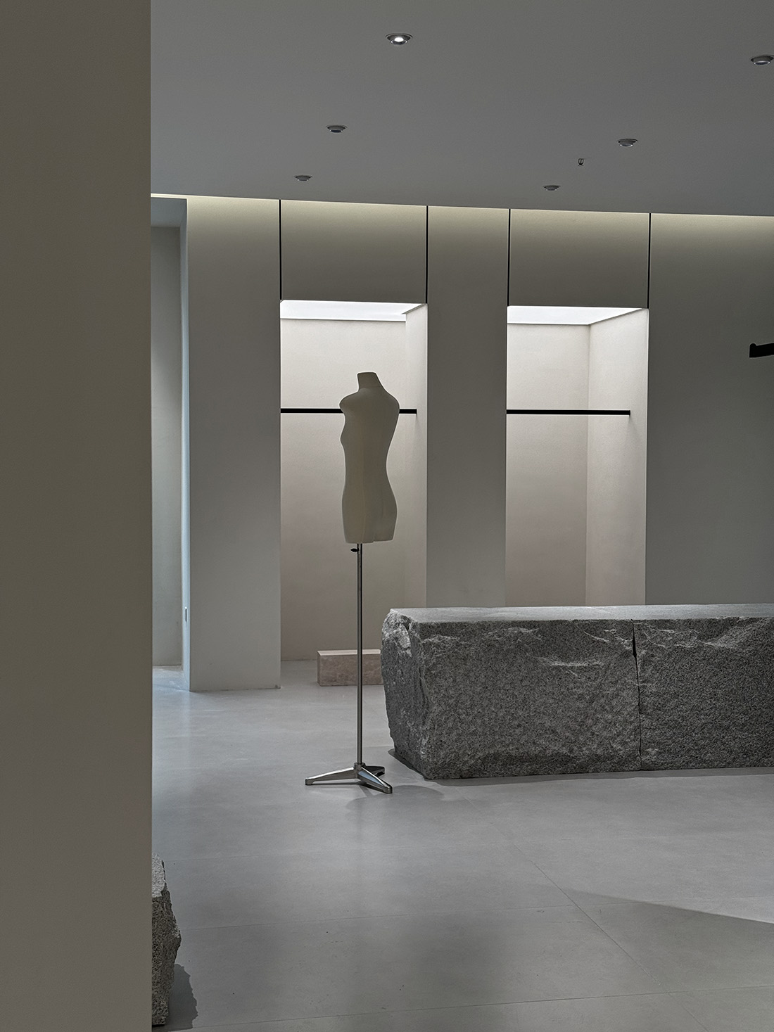 服装店设计,服装店设计案例,零售店设计,时装店设计,服装店设计方案,女装店设计,女装店,街边服装店设计,青岛金和百瑞GOLDENBARRY麦岛直营店,青岛,UD-lab设计