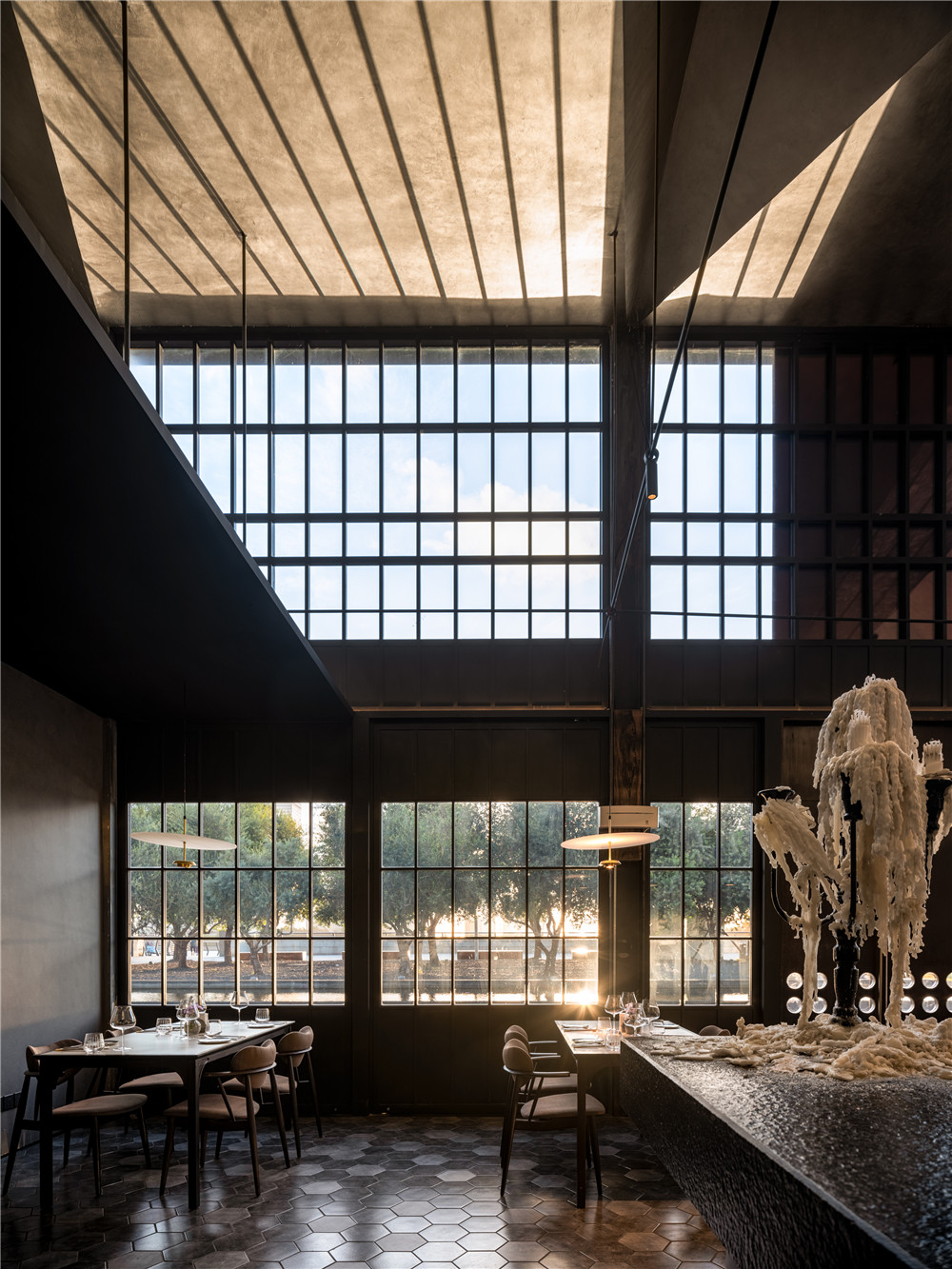 餐厅设计,主题餐厅设计,艺术餐厅,米其林餐厅,餐厅改造,餐厅设计案例,餐厅设计方案,上海Olivino艺术餐厅,上海,无设建筑