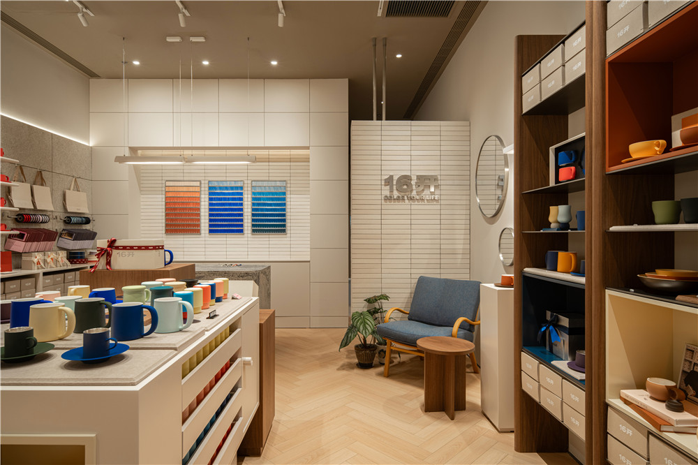 零售店设计,小零售店,零售店设计案例,零售店设计方案,商场零售店,16开上海万象城店,上海,Neutra Architects