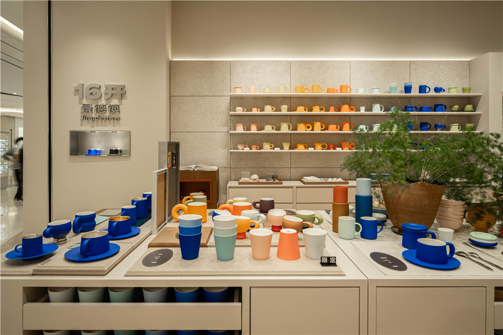 零售店设计,小零售店,零售店设计案例,零售店设计方案,商场零售店,16开上海万象城店,上海,Neutra Architects