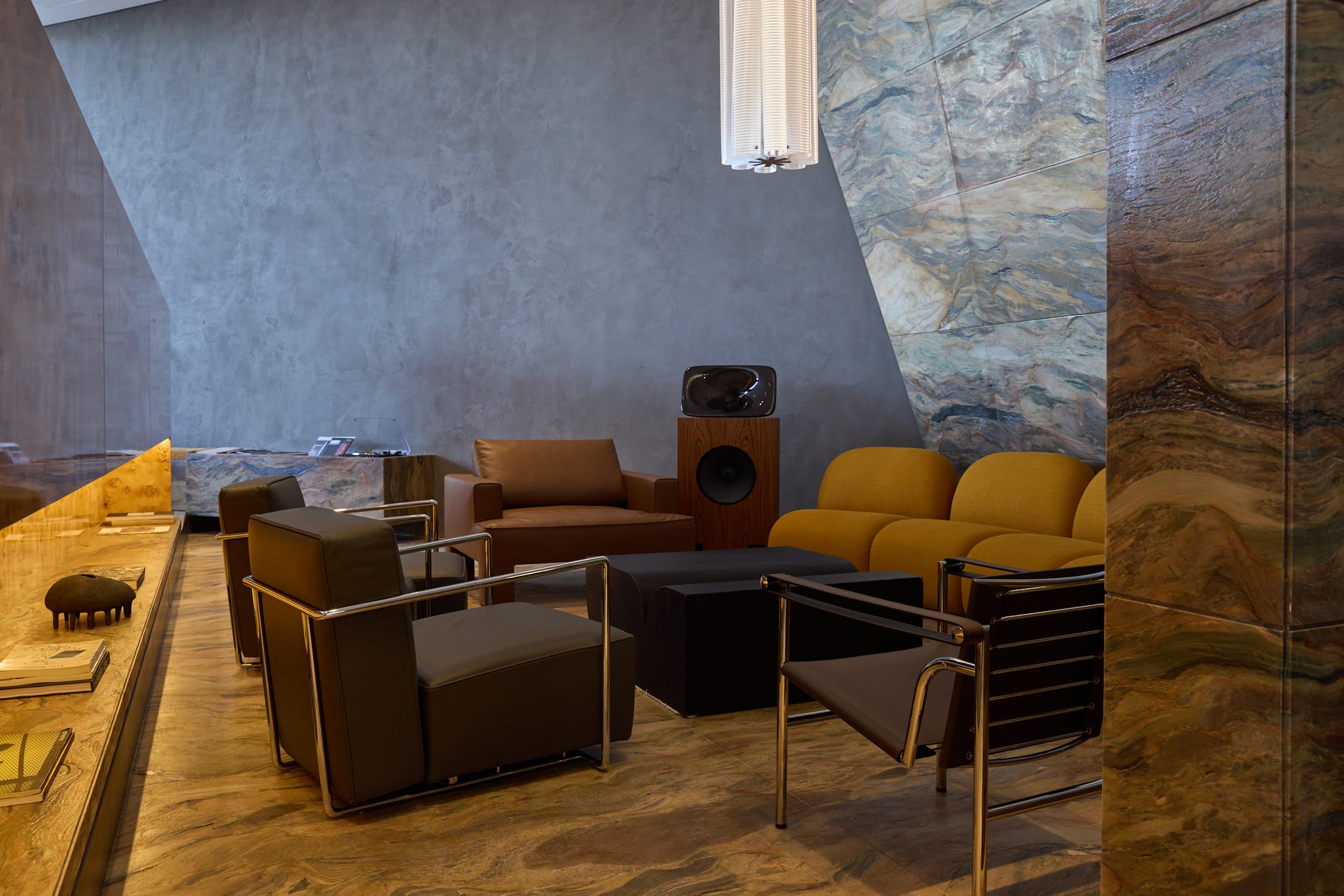 Styled Habitat,咖啡厅设计,阿布扎比,咖啡厅设计案例,咖啡厅设计方案,Daily Press,极简风格咖啡厅设计