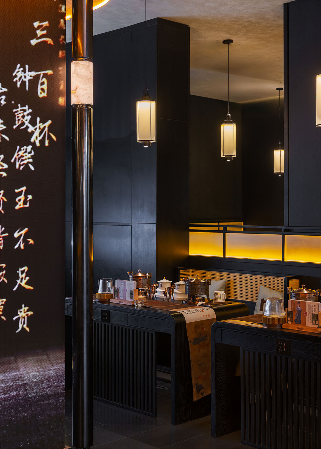 餐厅设计,火锅店设计,主题火锅店,宋氏美学餐厅,火锅店设计案例,火锅店设计方案,休闲餐厅设计,呼和浩特德爵府中华火锅,呼和浩特,佰第设计/李振兴