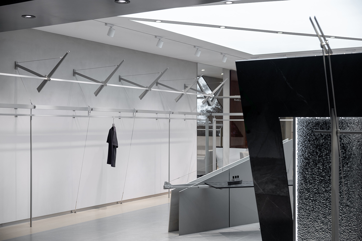 服装店设计,零售店设计,创意服装店,男装店设计,主题服装店设计,服装店设计案例,服装店设计方案,服装零售店,长春 NAUTICA Black Label 全新空间,长春,SLT设计