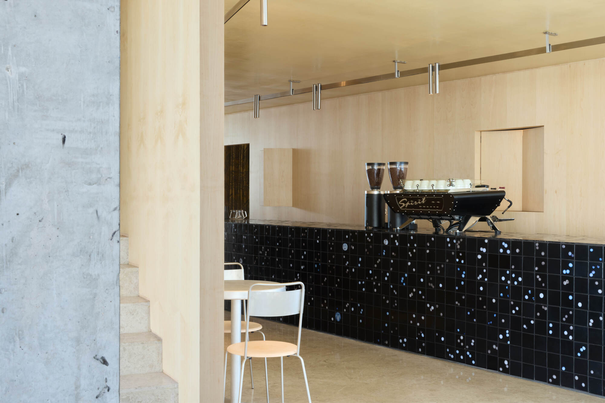 Lea Daniel,咖啡厅设计,沙特阿拉伯,咖啡厅设计案例,咖啡厅设计方案,极简主义,极简风格,Koffiqa Coffee Shop