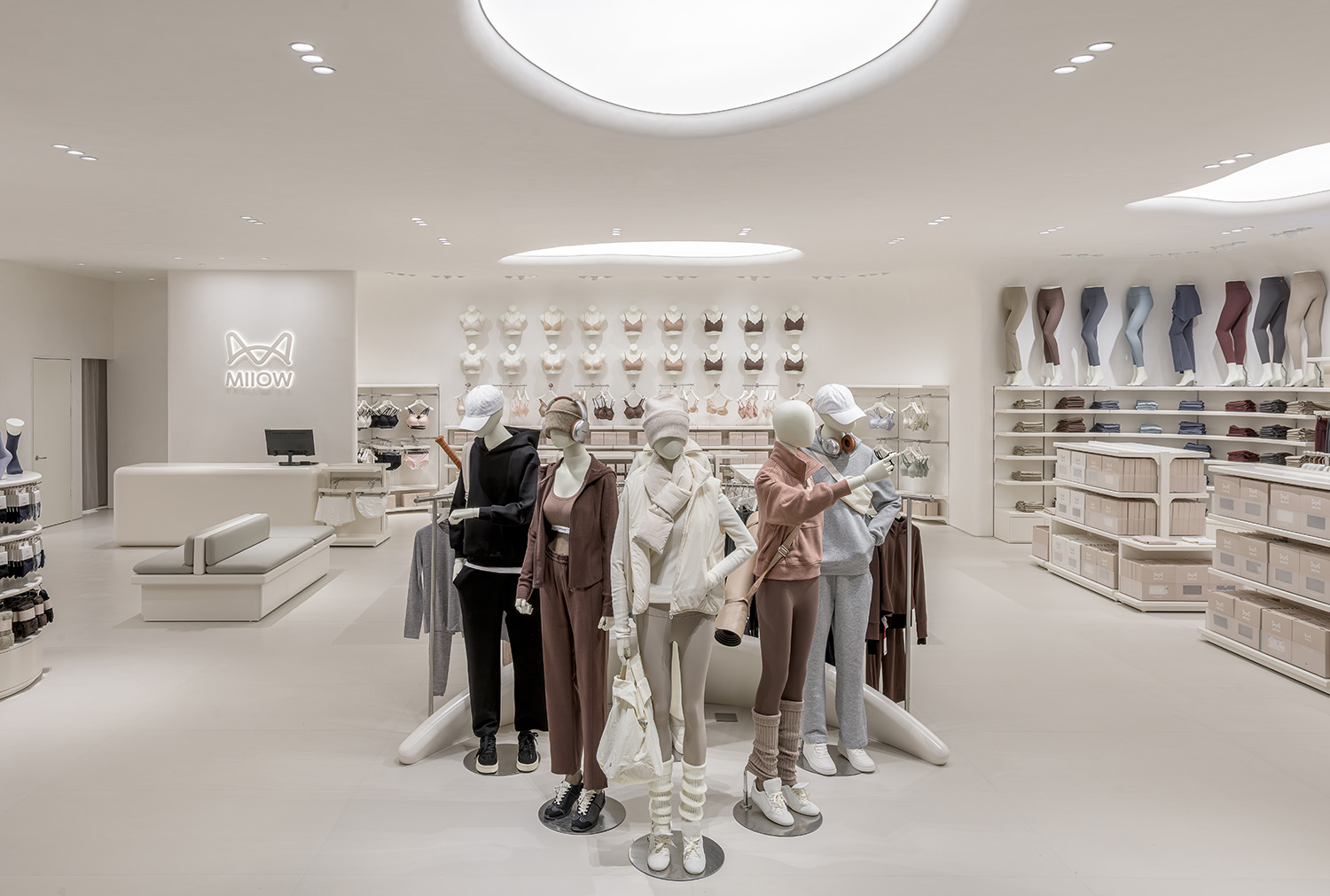 零售店设计,内衣零售店,服装零售店设计,内衣店设计,零售店设计案例,零售店设计方案,商店设计,猫人Miiow武汉梦时代广场店,武汉,问和答建筑设计