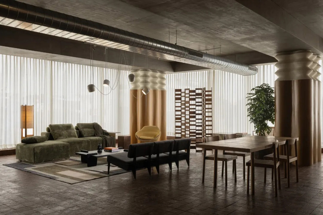 Billboards,办公室设计案例,办公室设计方案,印度,班加罗尔,地产公司办公室,办公室设计,工业风办公室